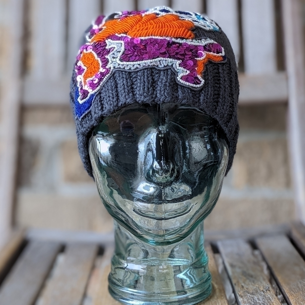 NWOT Paschbeck Fummel + Kram Knit Beanie Hat Gray Beaded Colorful